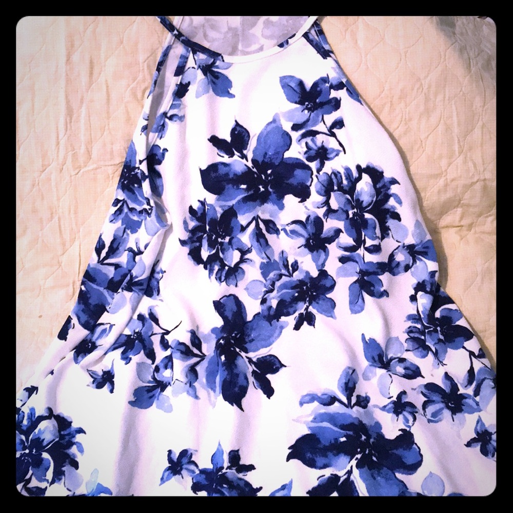 Women’s dress